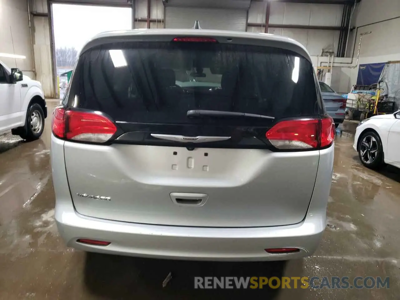 6 Фотография поврежденного автомобиля 2C4RC1CG3NR226611 CHRYSLER MINIVAN 2022