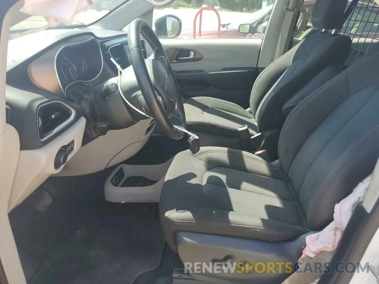 7 Фотография поврежденного автомобиля 2C4RC1CG4NR159209 CHRYSLER MINIVAN 2022