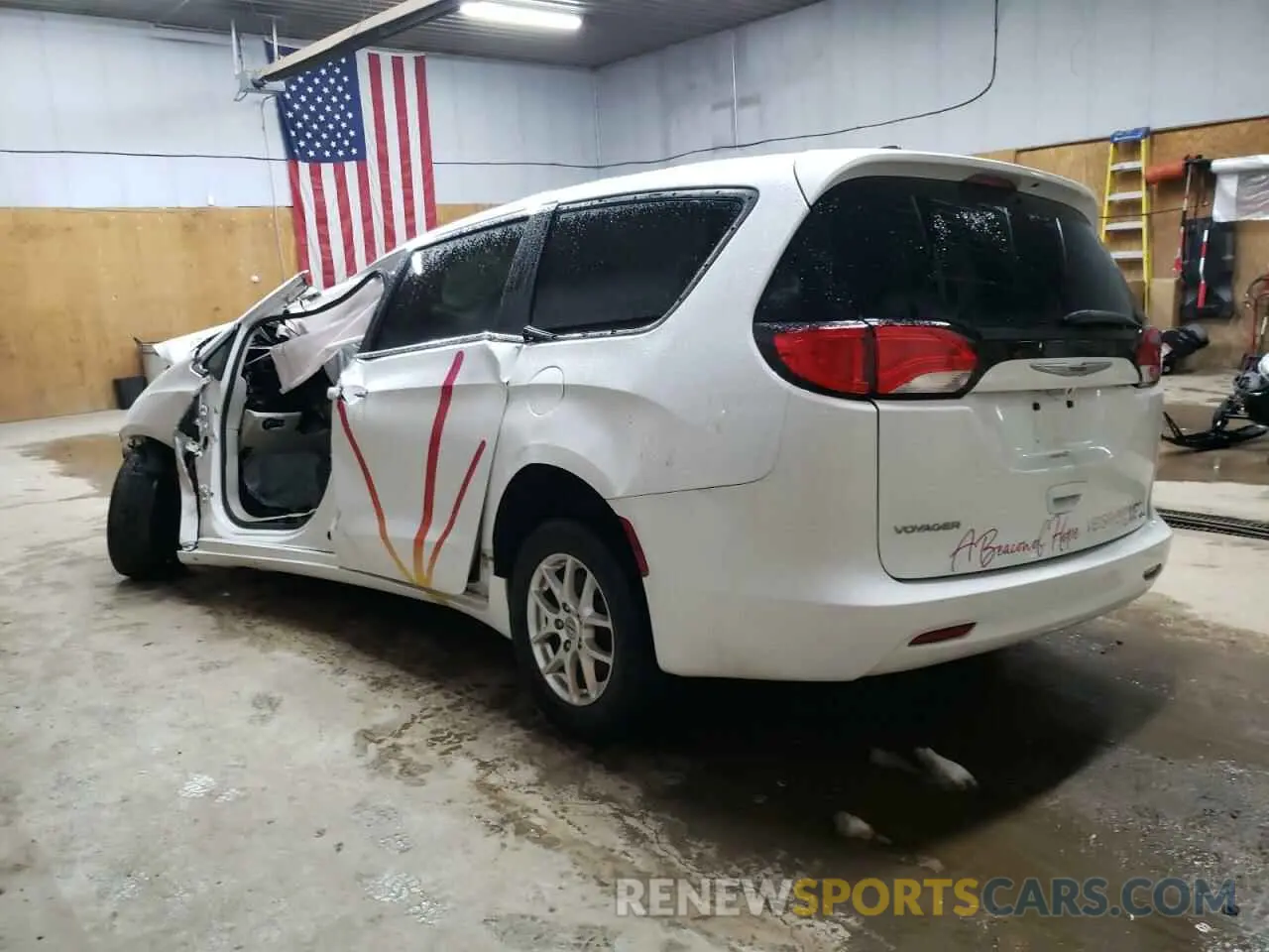 2 Photograph of a damaged car 2C4RC1CG7NR104172 CHRYSLER MINIVAN 2022