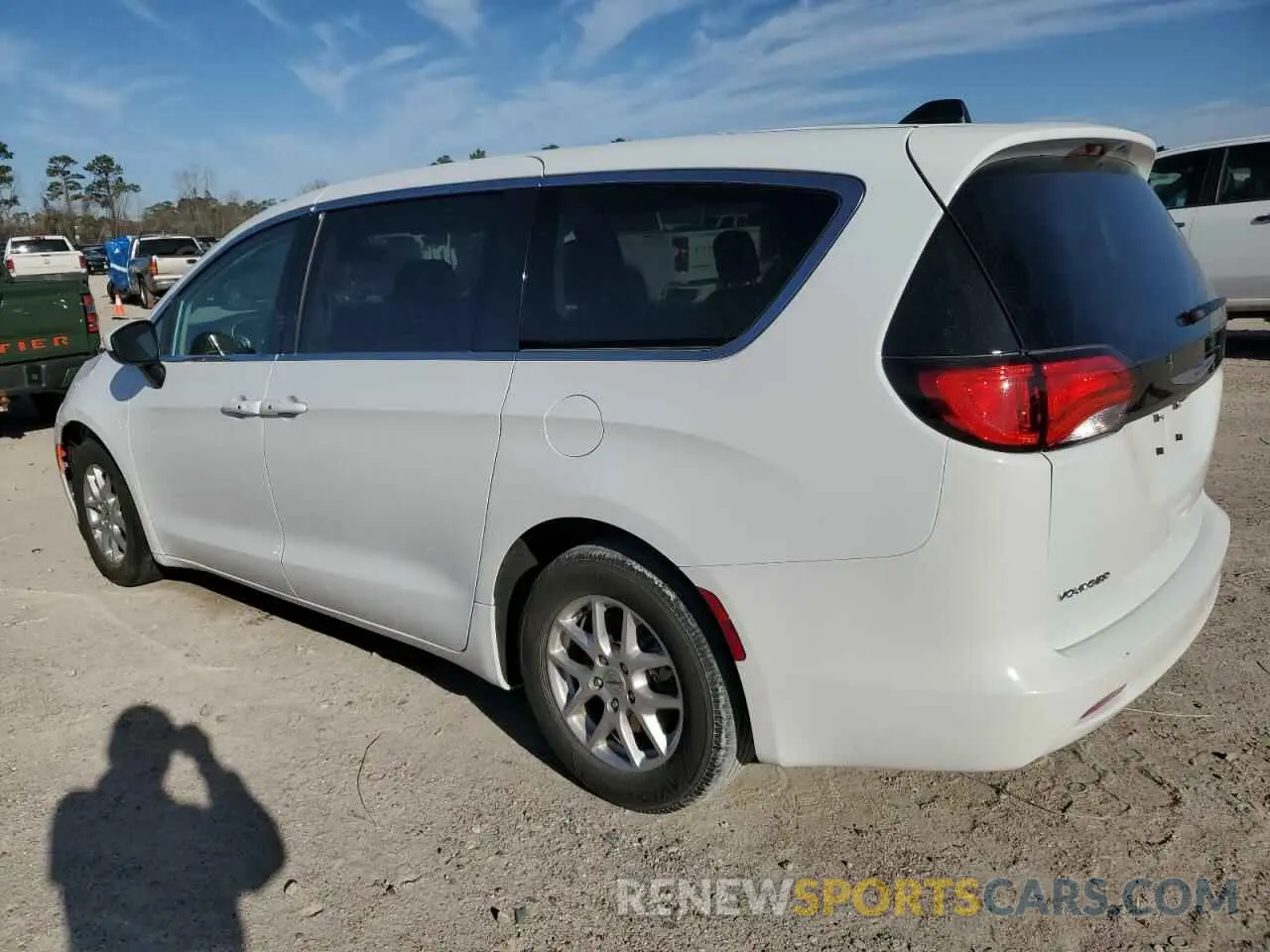 2 Фотография поврежденного автомобиля 2C4RC1CG8NR160136 CHRYSLER MINIVAN 2022