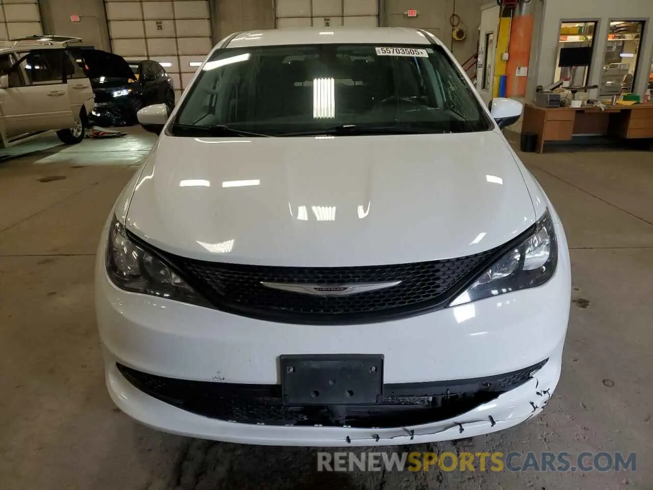 5 Photograph of a damaged car 2C4RC1CG9NR103413 CHRYSLER MINIVAN 2022