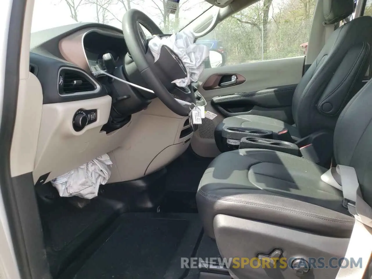 7 Photograph of a damaged car 2C4RC1CG3PR583399 CHRYSLER MINIVAN 2023