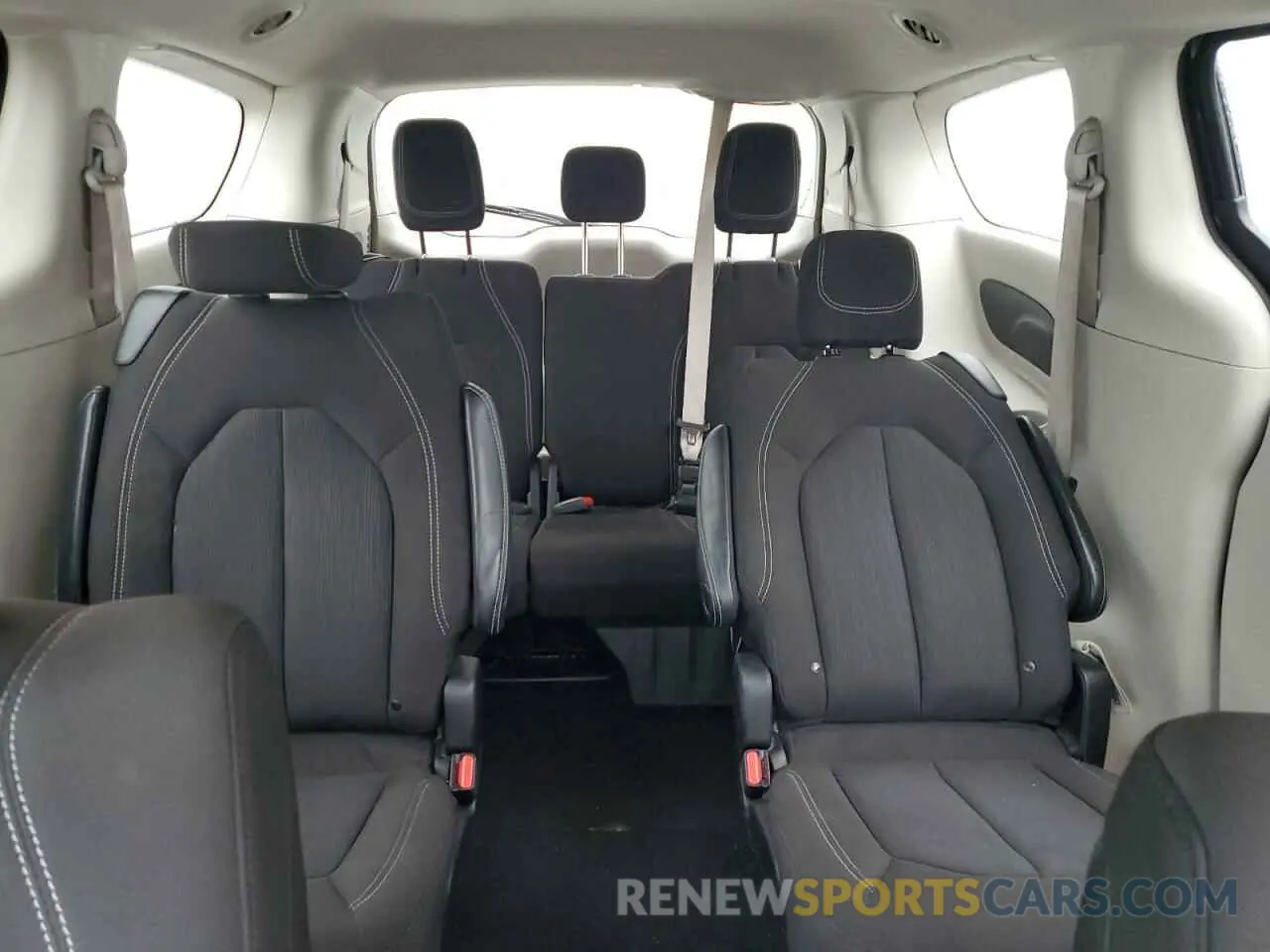 10 Фотография поврежденного автомобиля 2C4RC1CG9PR515558 CHRYSLER MINIVAN 2023