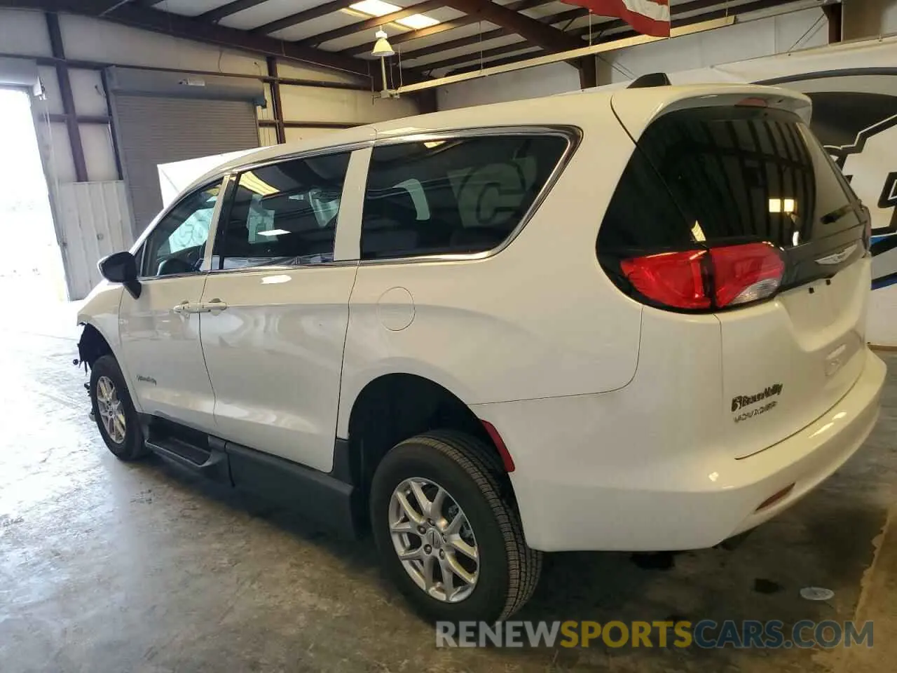 2 Photograph of a damaged car 2C4RC1CG2RR152488 CHRYSLER MINIVAN 2024