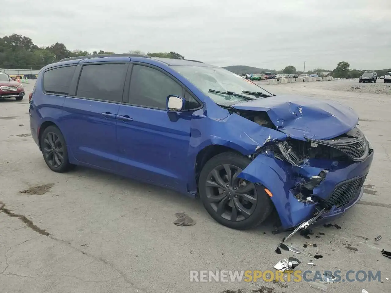 4 Photograph of a damaged car 2C4RC1BG1JR227056 CHRYSLER PACIFICA 2018