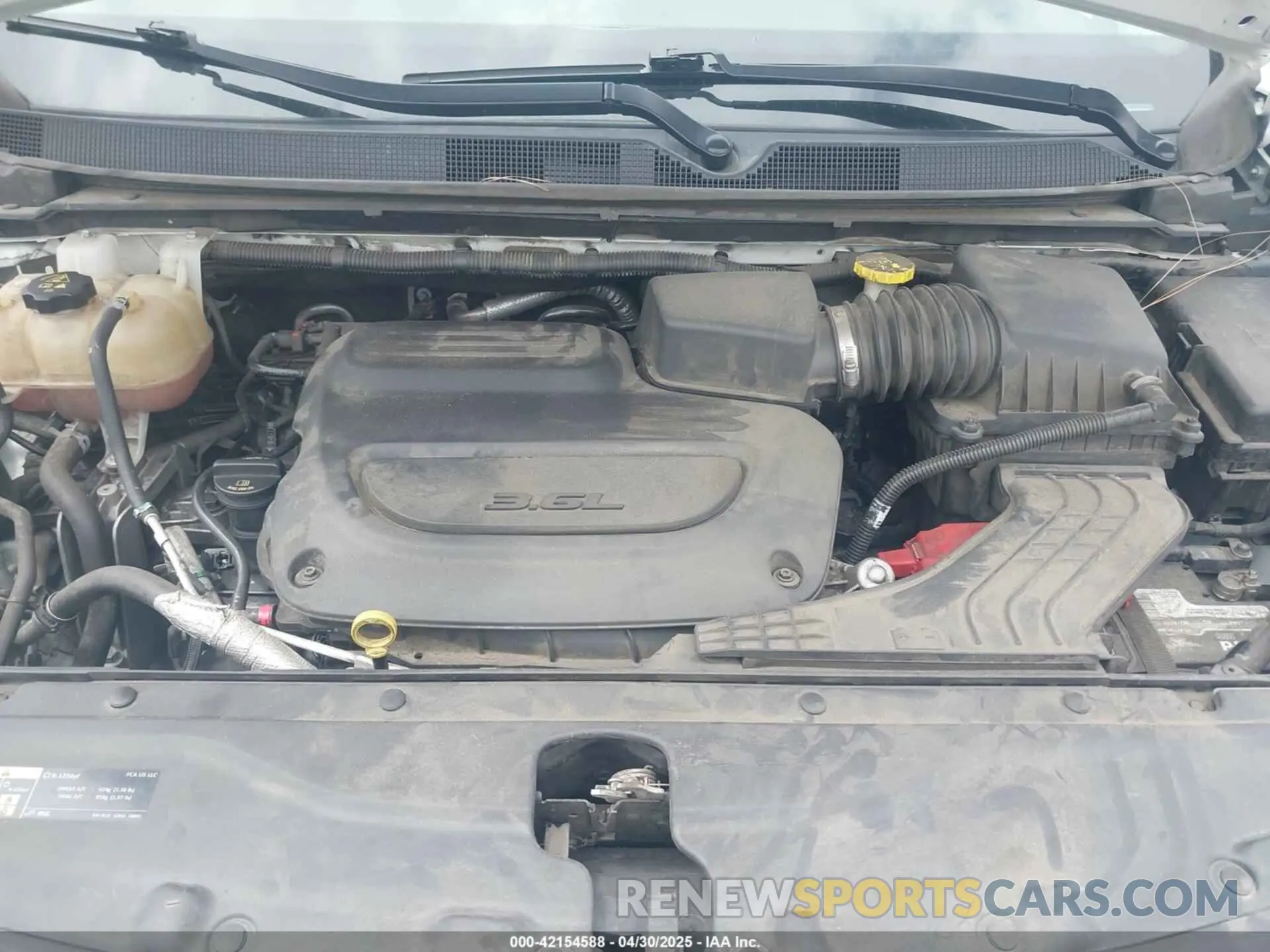 10 Photograph of a damaged car 2C4RC1AG3KR652104 CHRYSLER PACIFICA 2019