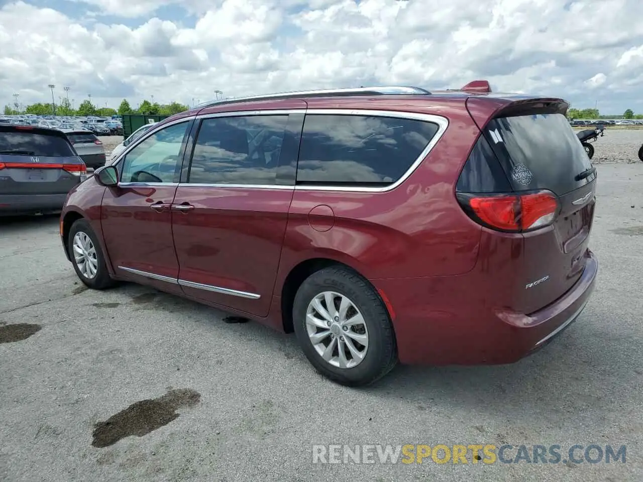 2 Фотография поврежденного автомобиля 2C4RC1BG0KR560947 CHRYSLER PACIFICA 2019