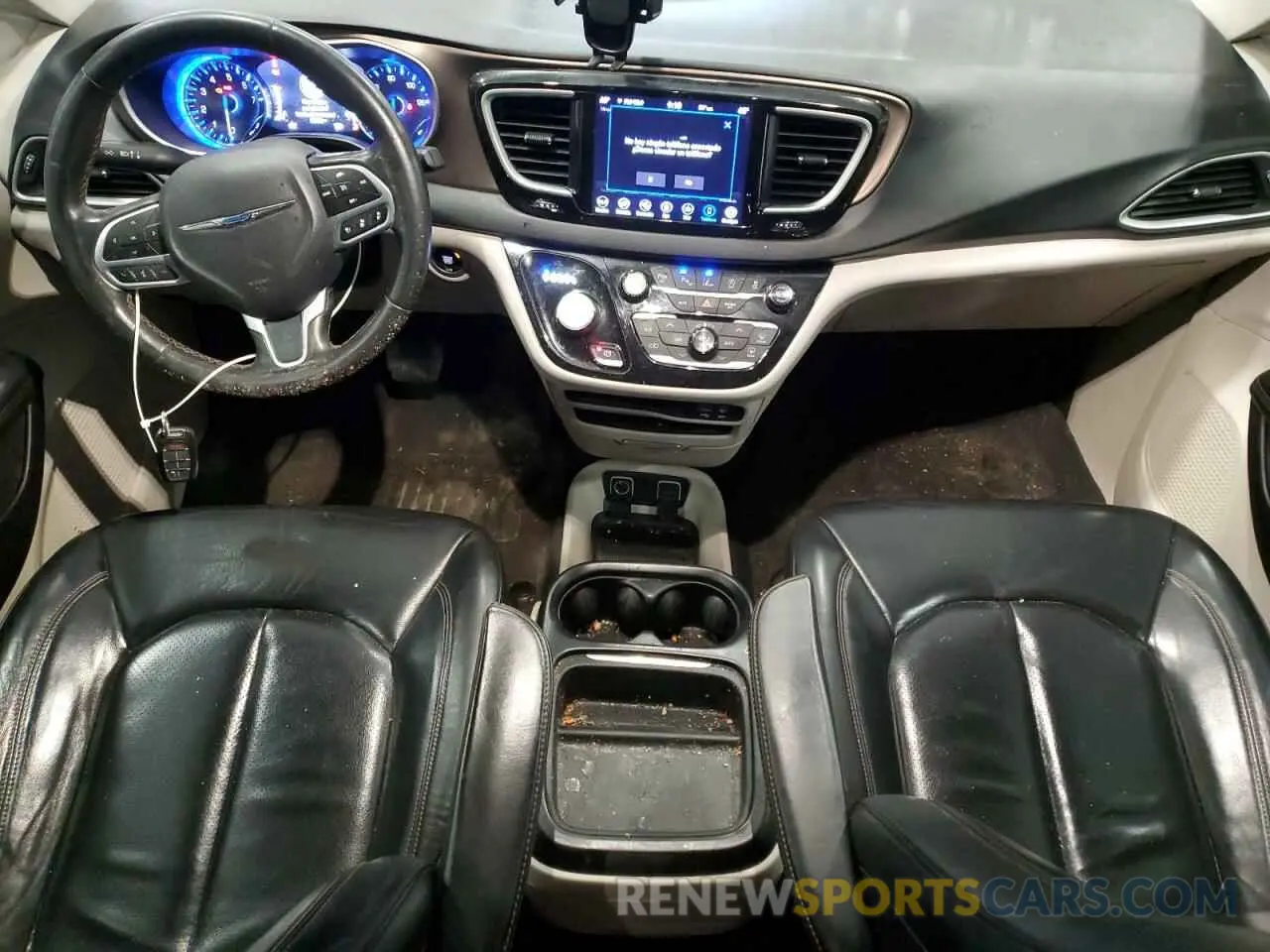8 Photograph of a damaged car 2C4RC1BG0KR714735 CHRYSLER PACIFICA 2019