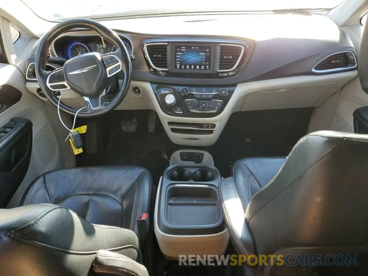8 Фотография поврежденного автомобиля 2C4RC1BG1KR555384 CHRYSLER PACIFICA 2019