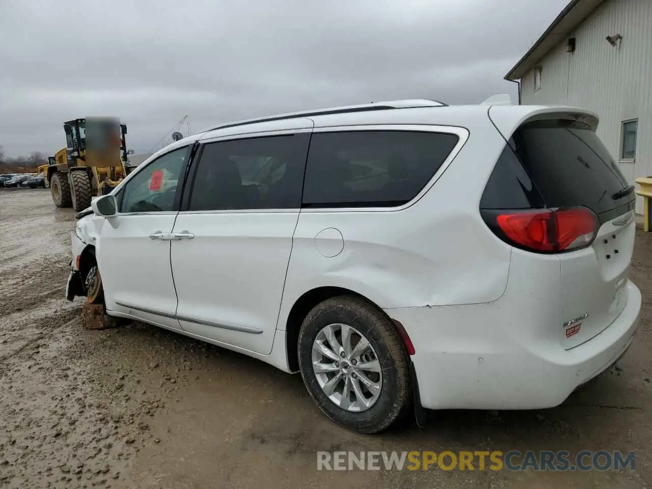 2 Photograph of a damaged car 2C4RC1BG1KR559774 CHRYSLER PACIFICA 2019