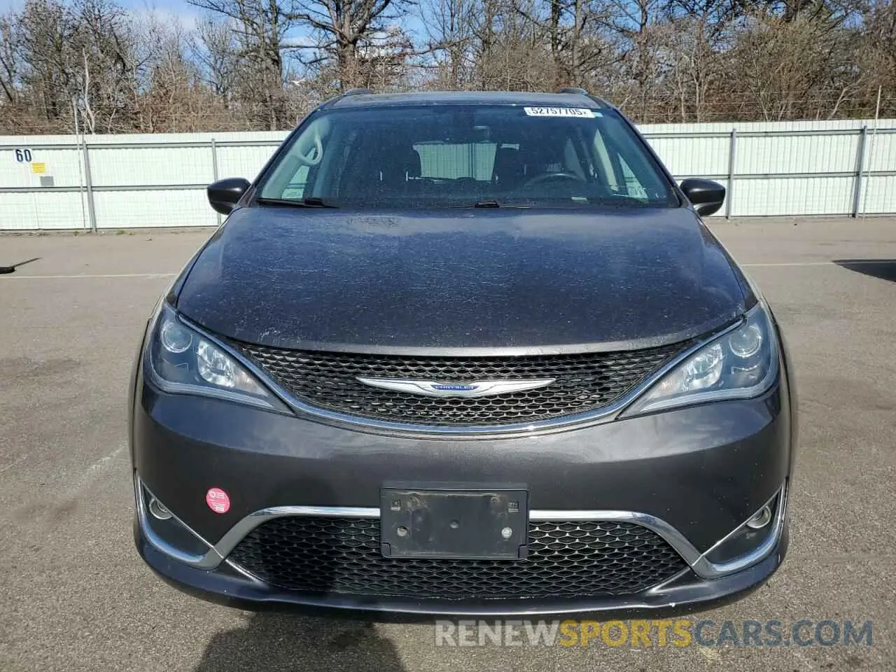 5 Photograph of a damaged car 2C4RC1BG1KR613428 CHRYSLER PACIFICA 2019