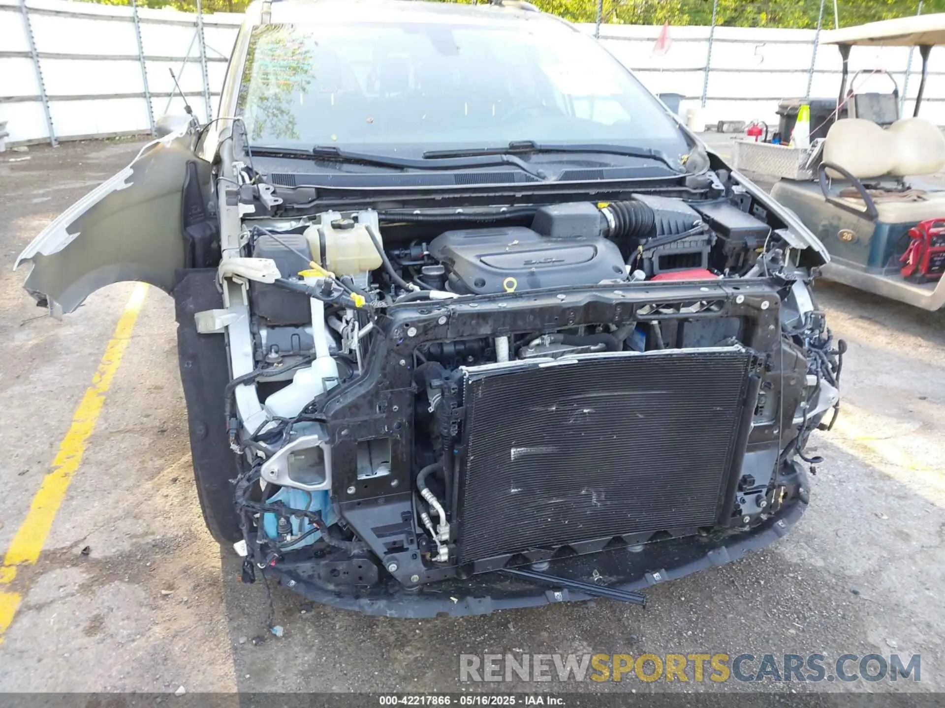 6 Фотография поврежденного автомобиля 2C4RC1BG1KR665917 CHRYSLER PACIFICA 2019