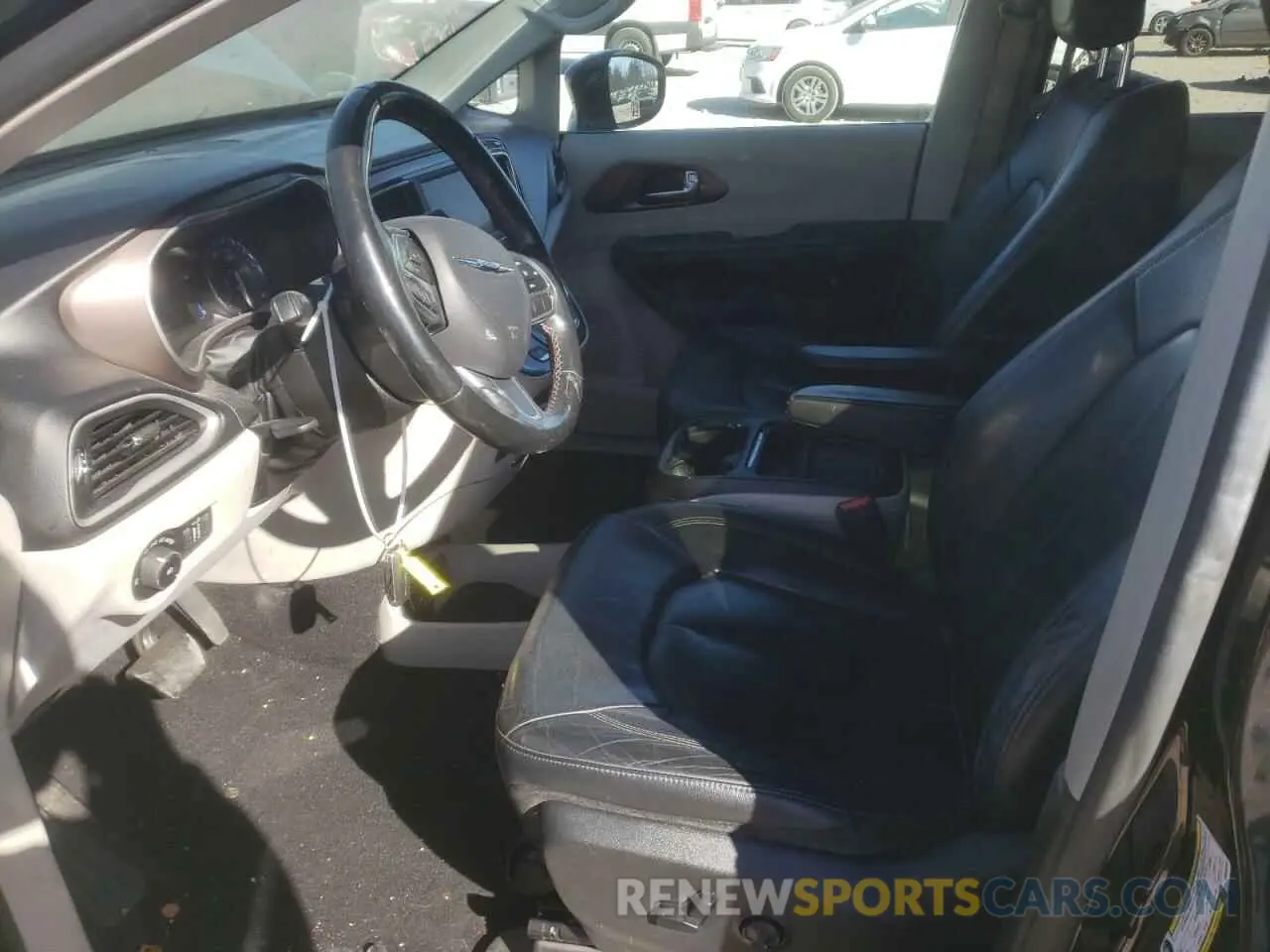 7 Photograph of a damaged car 2C4RC1BG1KR698285 CHRYSLER PACIFICA 2019