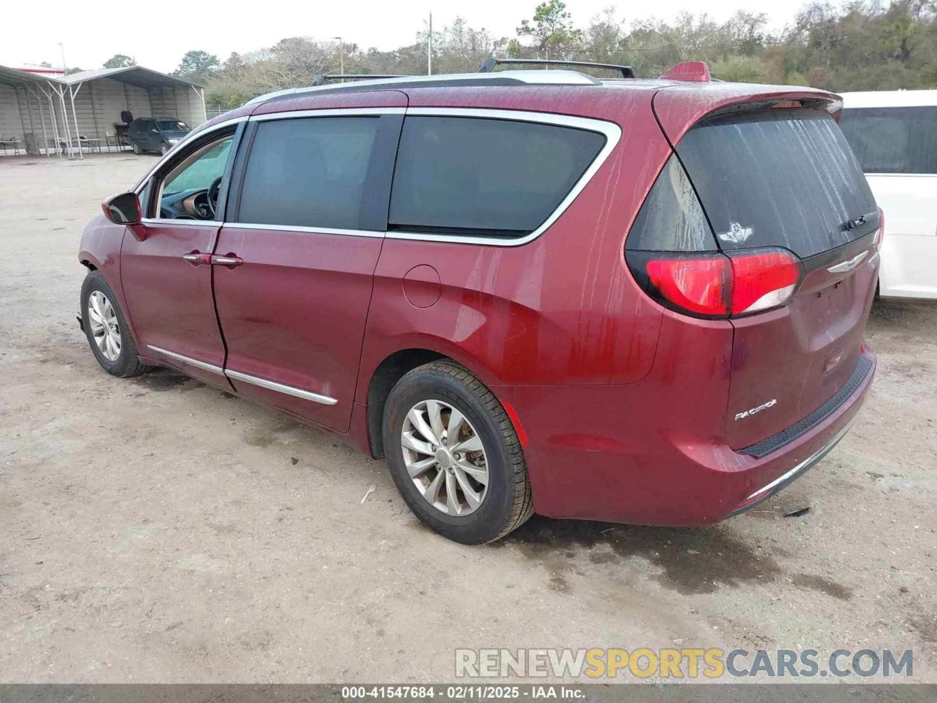 3 Фотография поврежденного автомобиля 2C4RC1BG1KR730880 CHRYSLER PACIFICA 2019