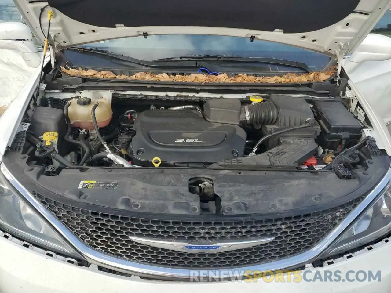 12 Photograph of a damaged car 2C4RC1BG2KR505996 CHRYSLER PACIFICA 2019