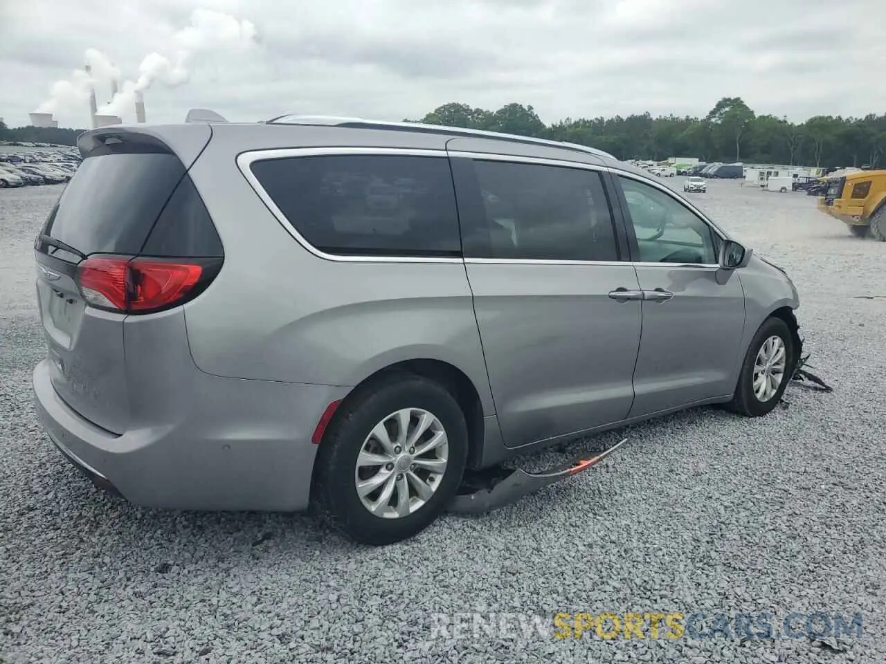 3 Фотография поврежденного автомобиля 2C4RC1BG2KR528422 CHRYSLER PACIFICA 2019