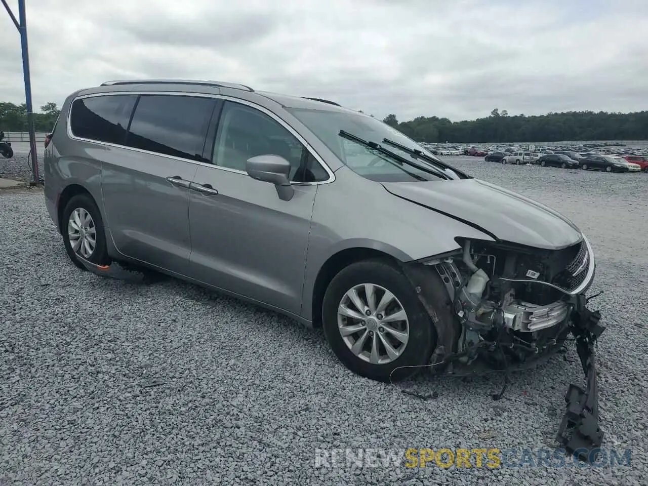 4 Фотография поврежденного автомобиля 2C4RC1BG2KR528422 CHRYSLER PACIFICA 2019