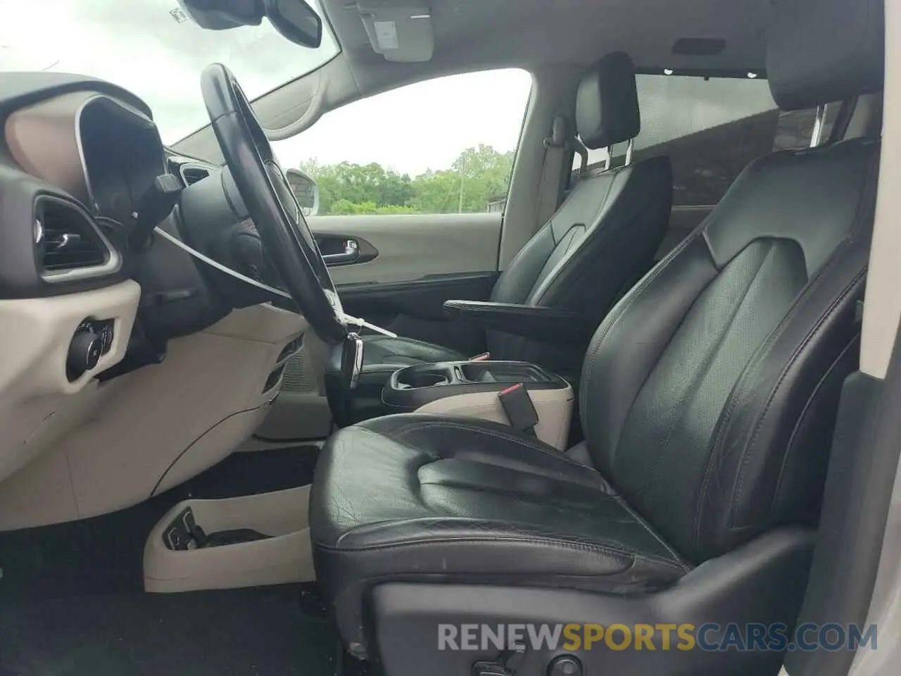 7 Фотография поврежденного автомобиля 2C4RC1BG2KR528422 CHRYSLER PACIFICA 2019