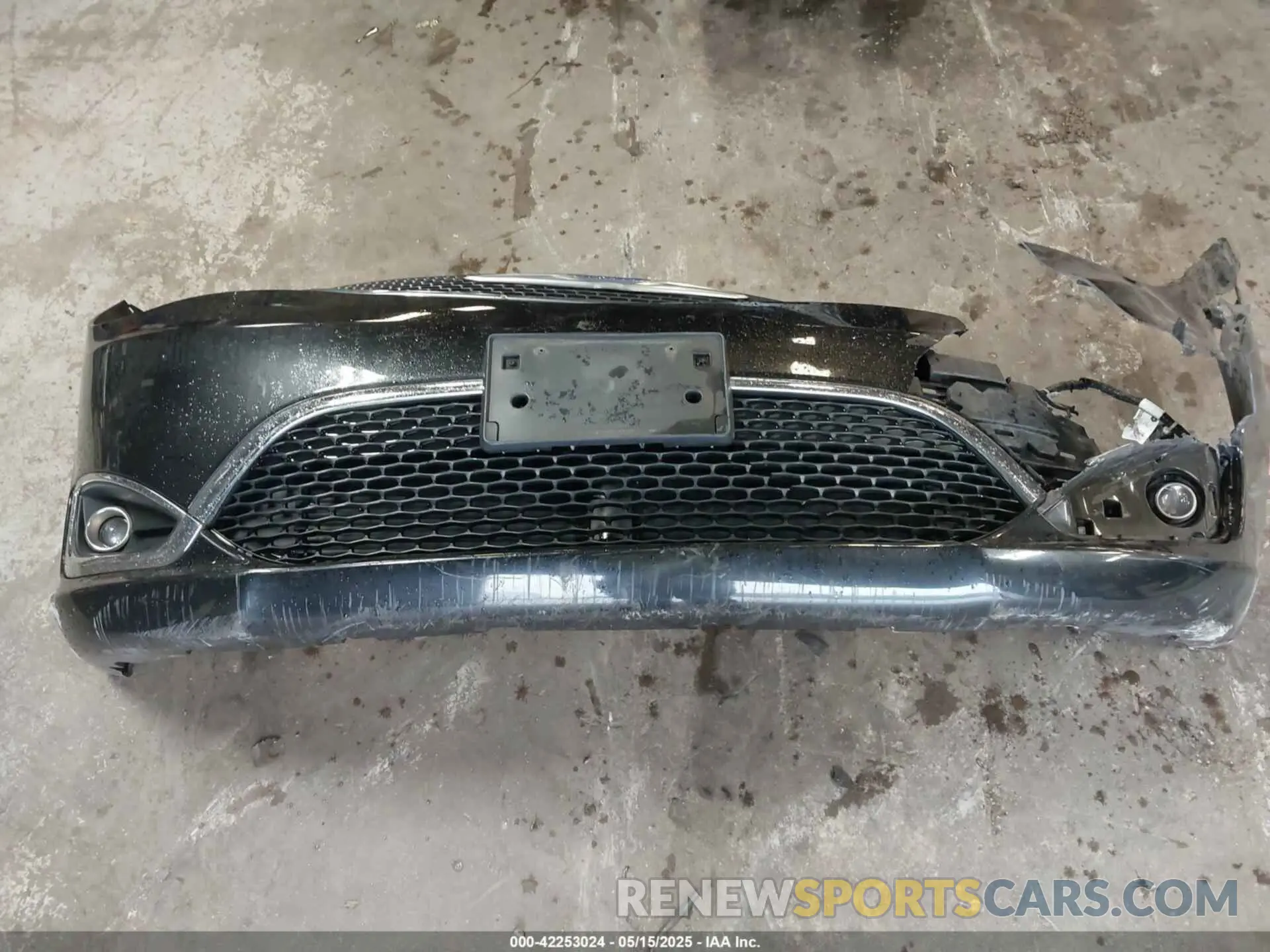 12 Photograph of a damaged car 2C4RC1BG2KR604527 CHRYSLER PACIFICA 2019