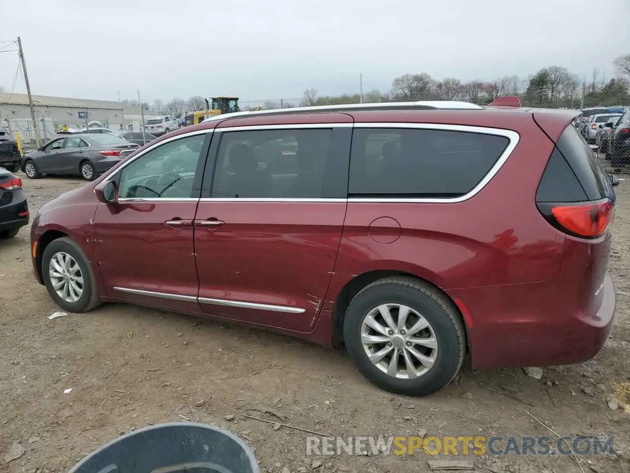 2 Photograph of a damaged car 2C4RC1BG2KR680569 CHRYSLER PACIFICA 2019