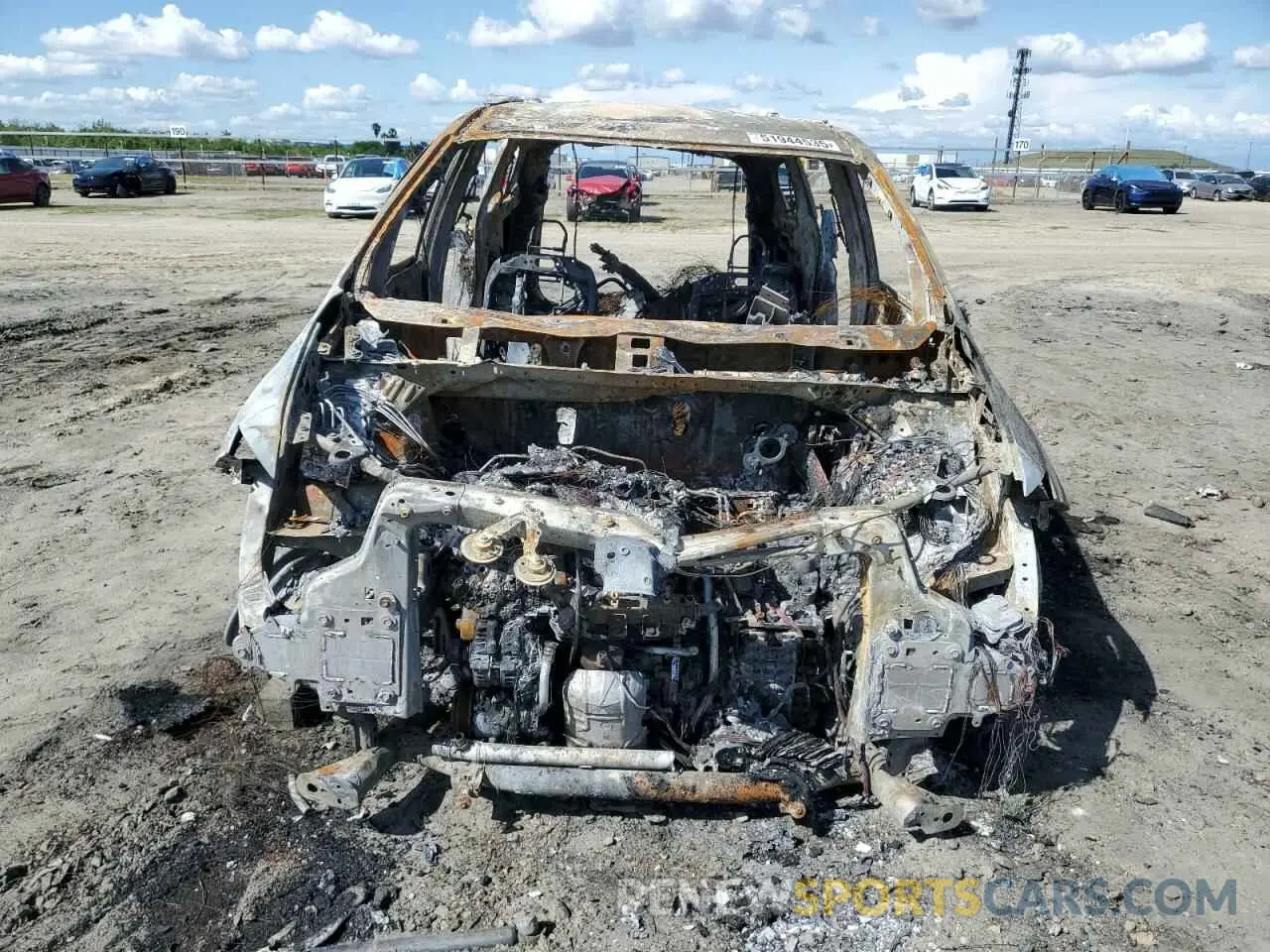 5 Photograph of a damaged car 2C4RC1BG3KR554737 CHRYSLER PACIFICA 2019