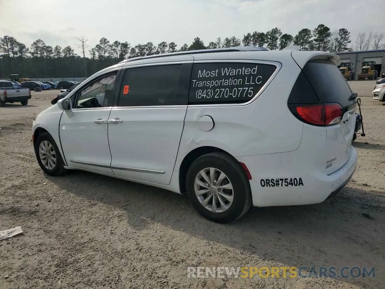 2 Photograph of a damaged car 2C4RC1BG4KR537378 CHRYSLER PACIFICA 2019