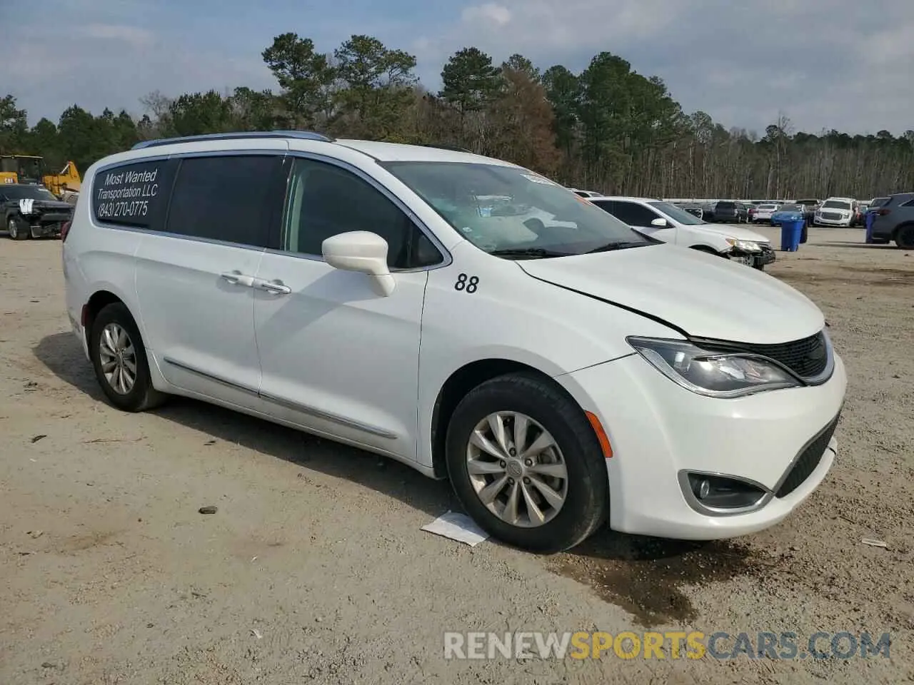4 Photograph of a damaged car 2C4RC1BG4KR537378 CHRYSLER PACIFICA 2019