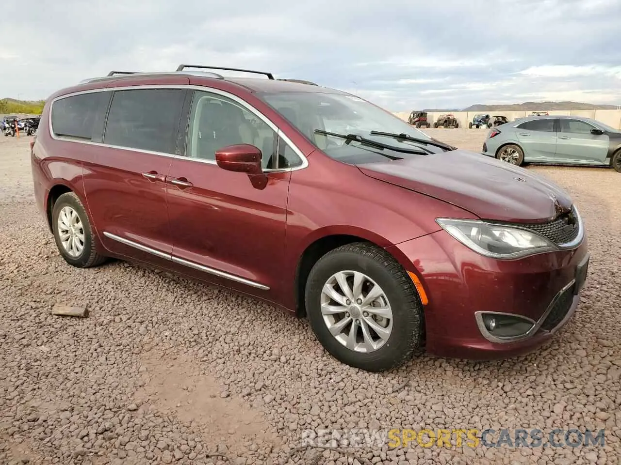 4 Photograph of a damaged car 2C4RC1BG4KR651400 CHRYSLER PACIFICA 2019