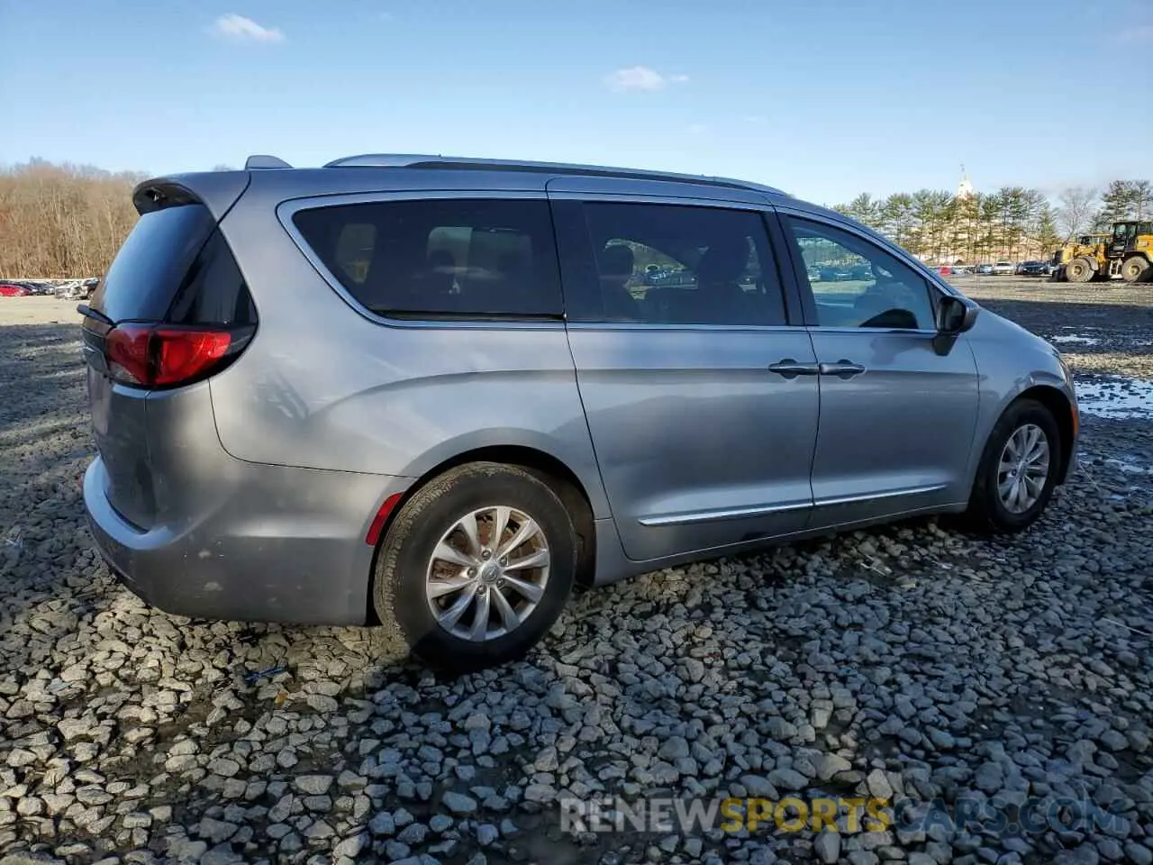 3 Фотография поврежденного автомобиля 2C4RC1BG6KR668313 CHRYSLER PACIFICA 2019