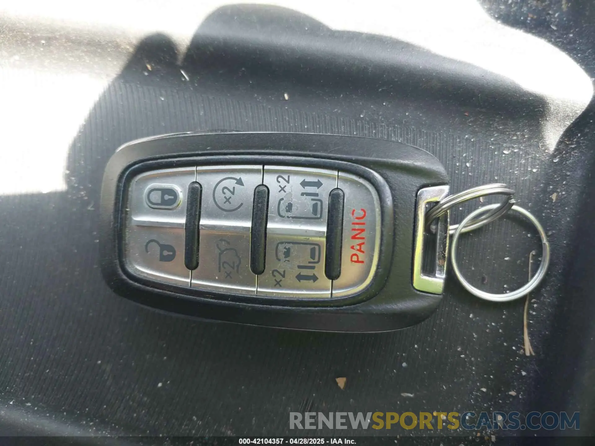 11 Photograph of a damaged car 2C4RC1BG7KR549220 CHRYSLER PACIFICA 2019