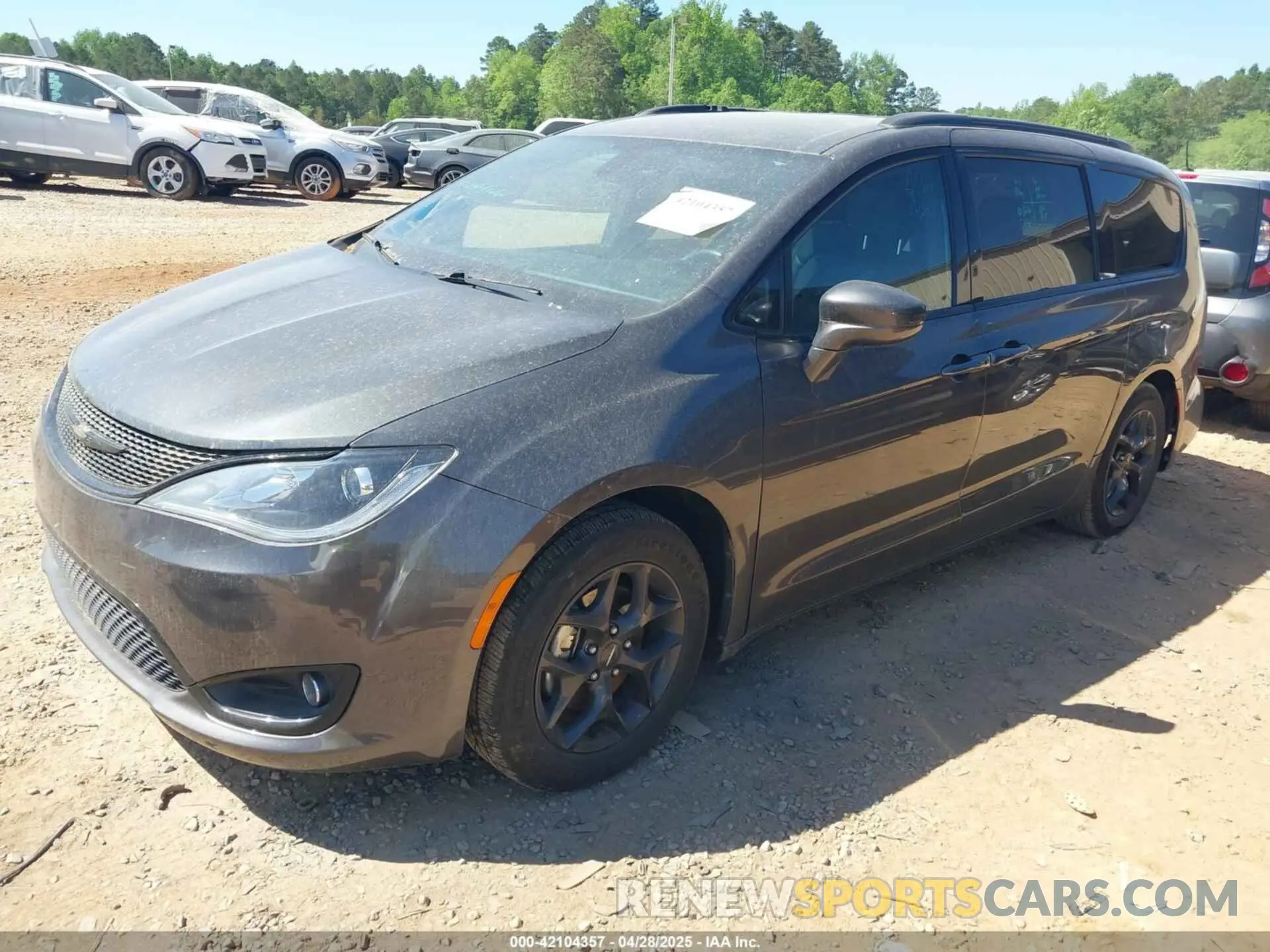 2 Photograph of a damaged car 2C4RC1BG7KR549220 CHRYSLER PACIFICA 2019