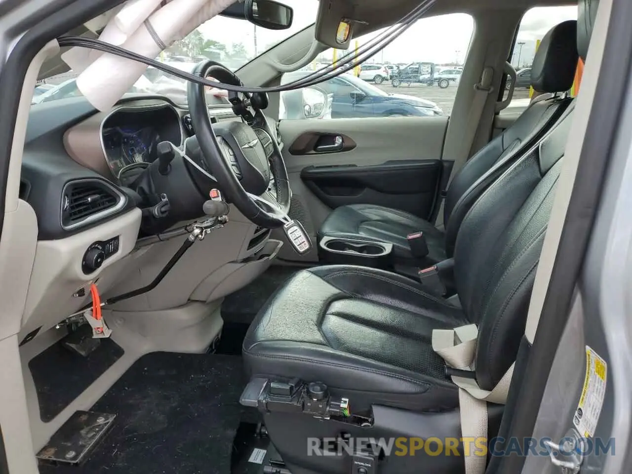 7 Фотография поврежденного автомобиля 2C4RC1BG7KR732004 CHRYSLER PACIFICA 2019