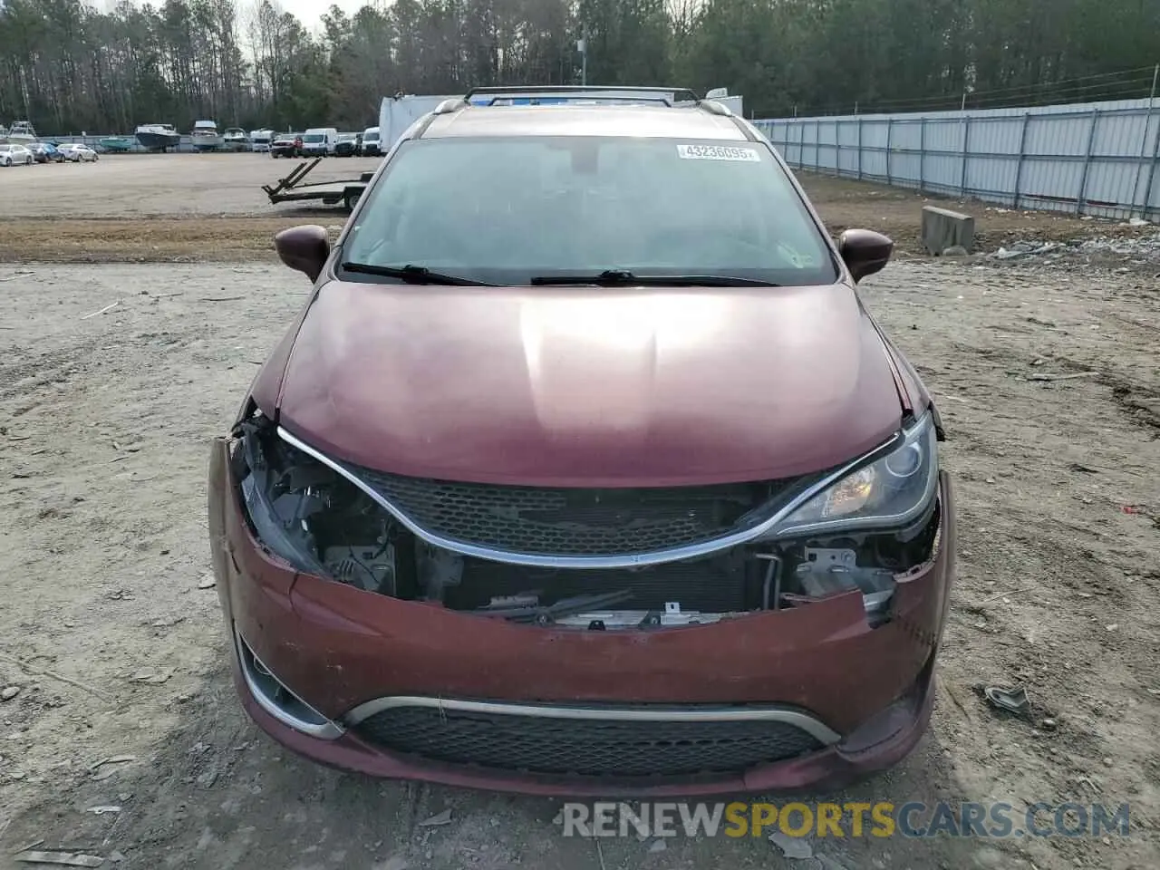 5 Photograph of a damaged car 2C4RC1BG8KR537190 CHRYSLER PACIFICA 2019