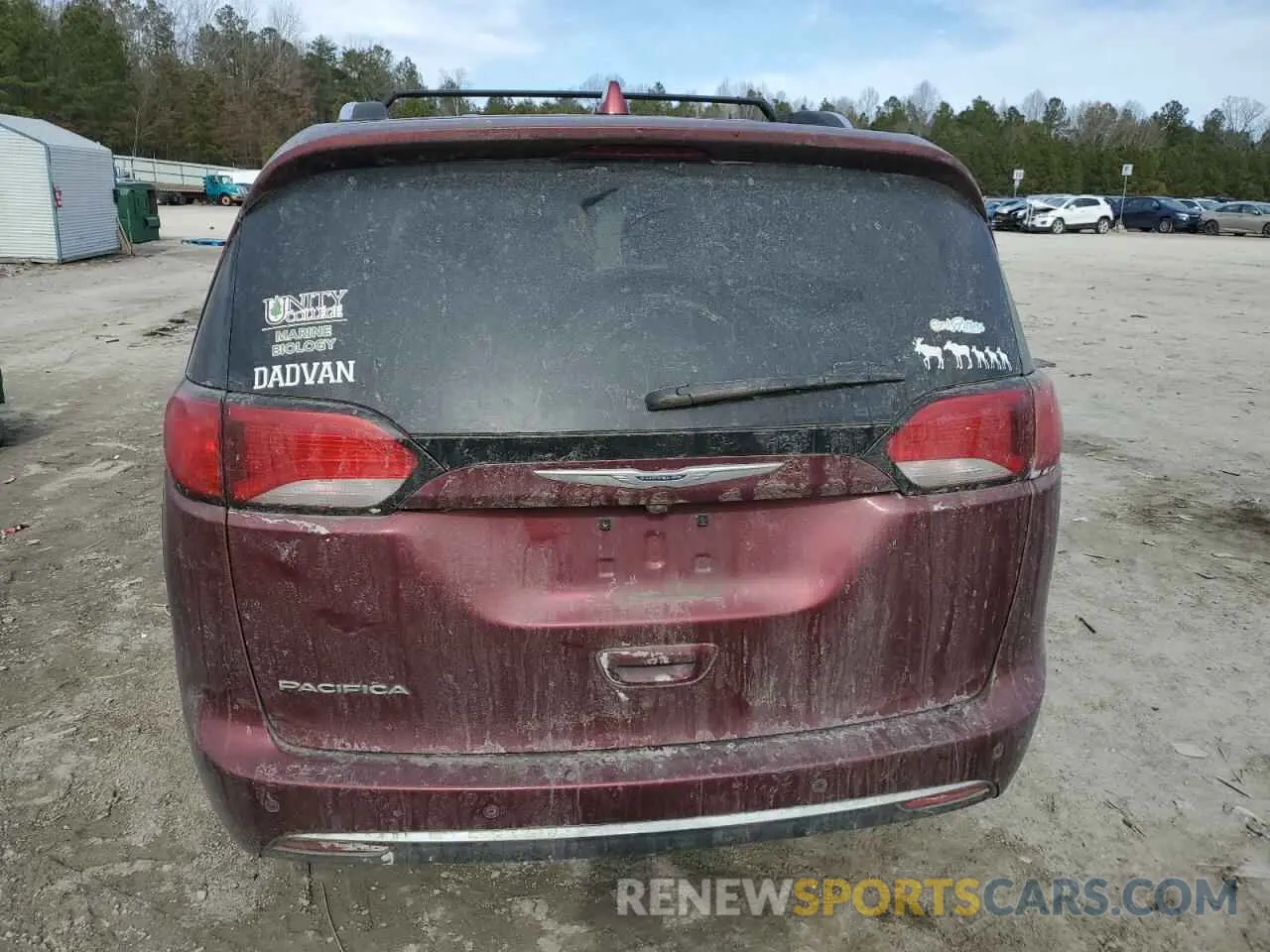 6 Photograph of a damaged car 2C4RC1BG8KR537190 CHRYSLER PACIFICA 2019
