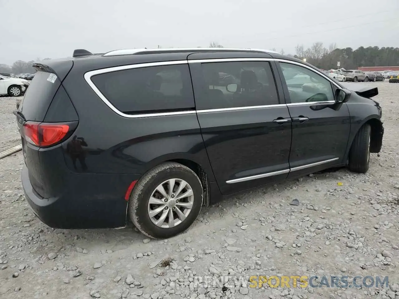 3 Photograph of a damaged car 2C4RC1BG8KR592934 CHRYSLER PACIFICA 2019