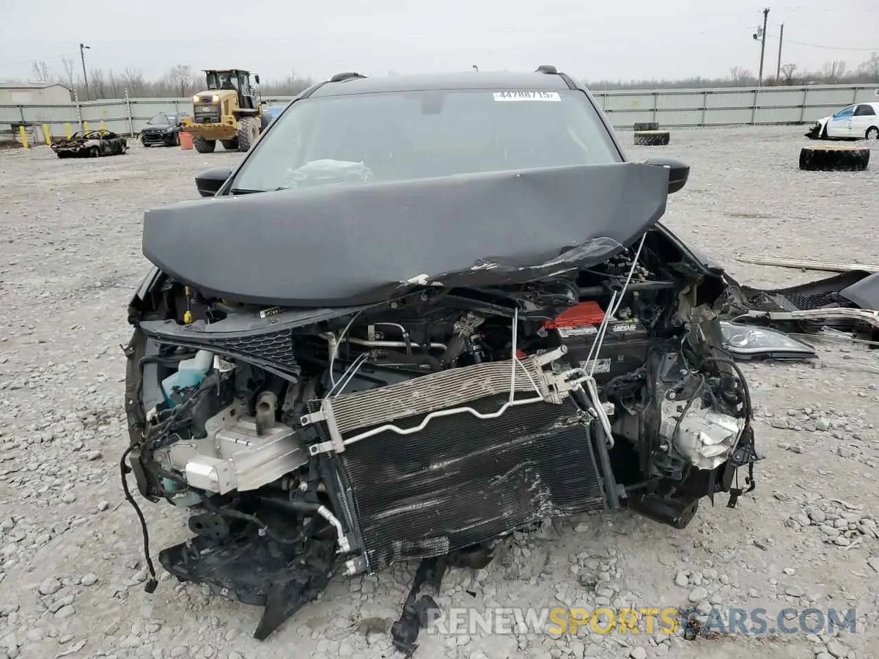 5 Photograph of a damaged car 2C4RC1BG8KR592934 CHRYSLER PACIFICA 2019