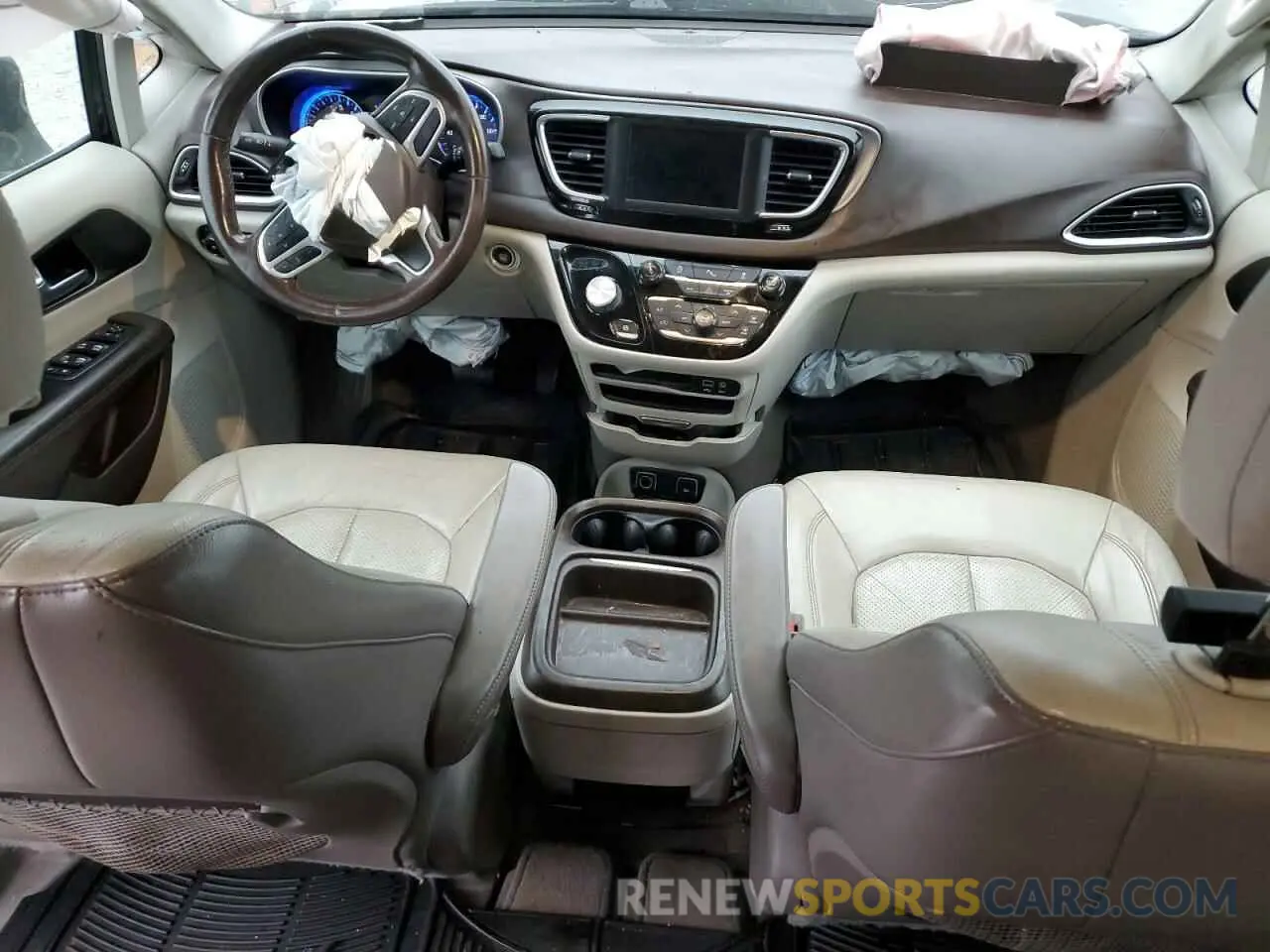 8 Photograph of a damaged car 2C4RC1BG8KR592934 CHRYSLER PACIFICA 2019