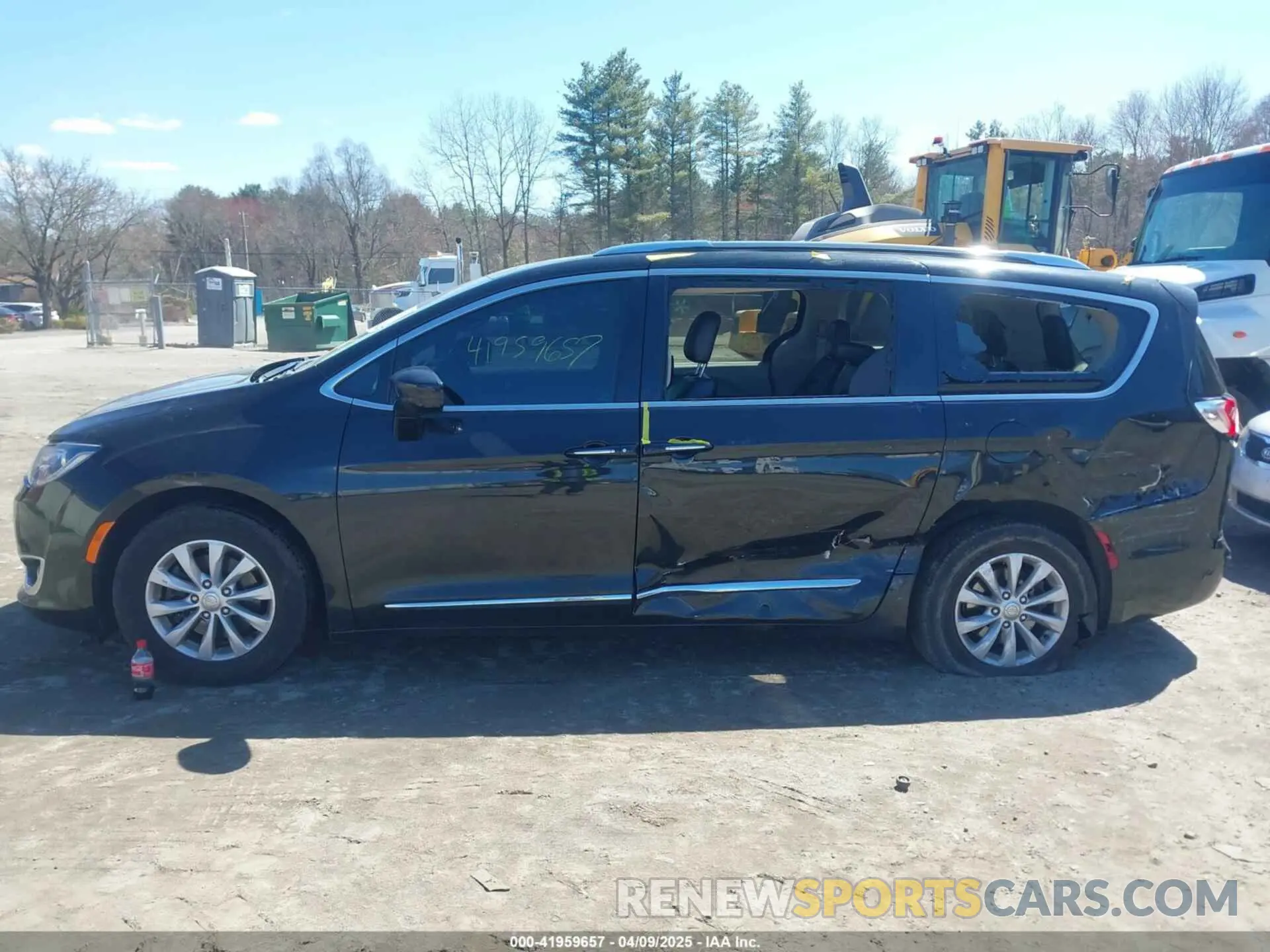 14 Фотография поврежденного автомобиля 2C4RC1BG8KR651366 CHRYSLER PACIFICA 2019