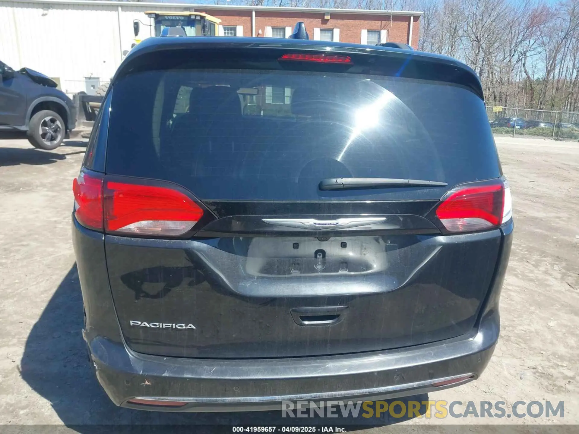 16 Фотография поврежденного автомобиля 2C4RC1BG8KR651366 CHRYSLER PACIFICA 2019