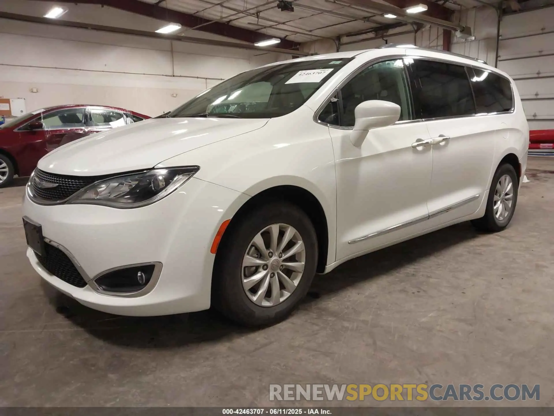 2 Photograph of a damaged car 2C4RC1BG9KR508541 CHRYSLER PACIFICA 2019