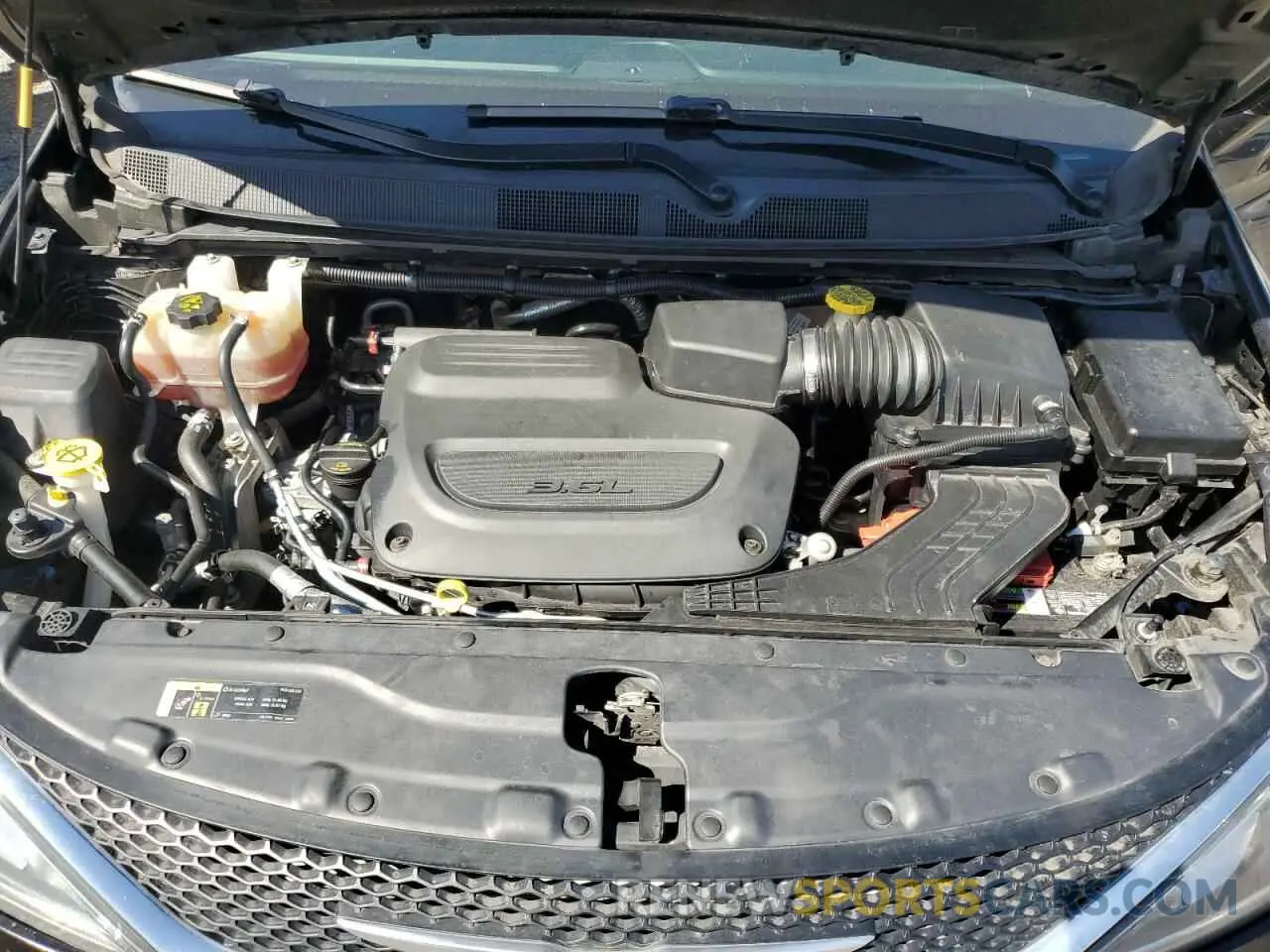 12 Фотография поврежденного автомобиля 2C4RC1BG9KR732456 CHRYSLER PACIFICA 2019