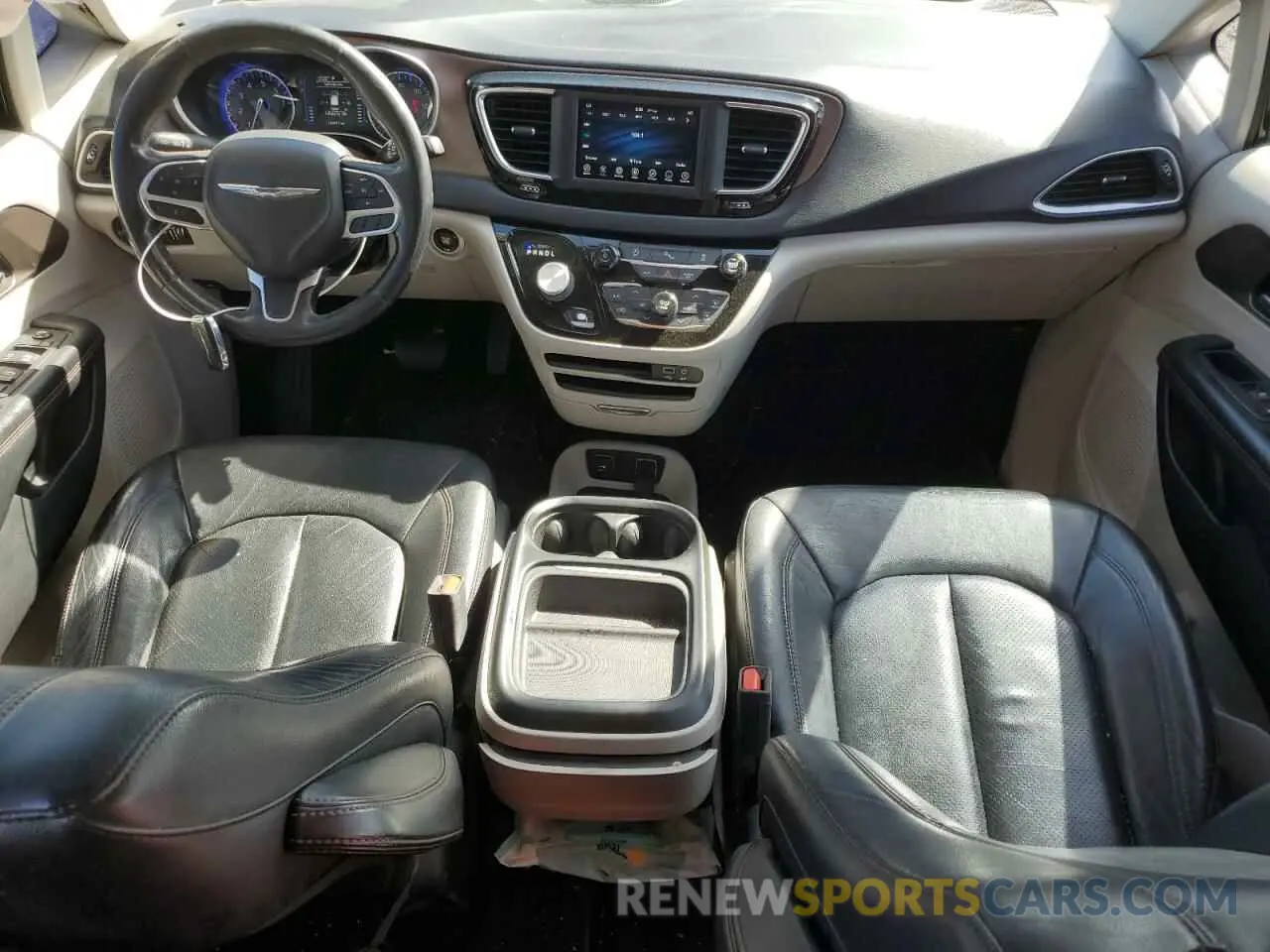 8 Фотография поврежденного автомобиля 2C4RC1BG9KR732456 CHRYSLER PACIFICA 2019