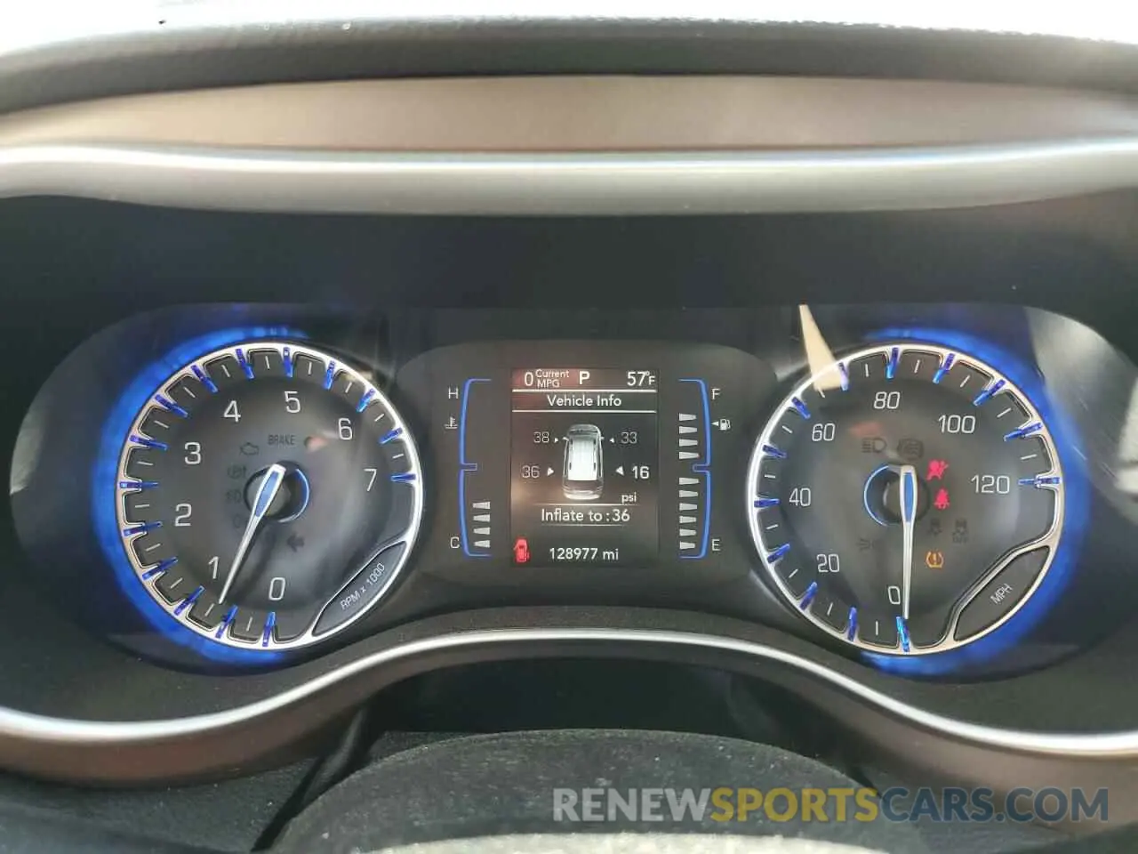 9 Фотография поврежденного автомобиля 2C4RC1BG9KR732456 CHRYSLER PACIFICA 2019