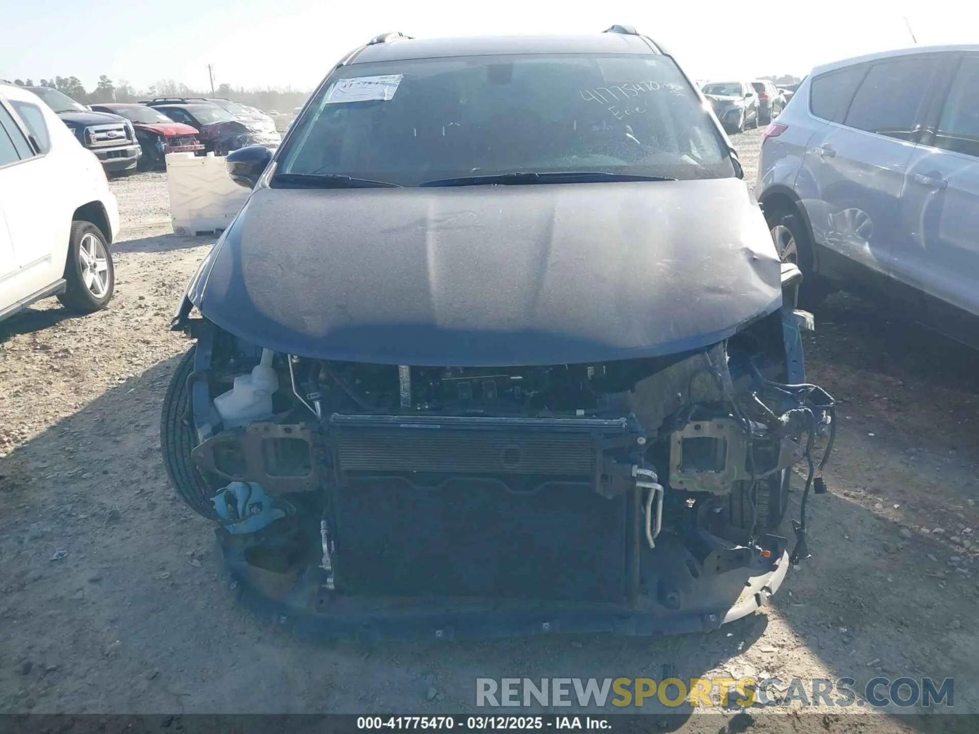 13 Photograph of a damaged car 2C4RC1BGXKR531732 CHRYSLER PACIFICA 2019