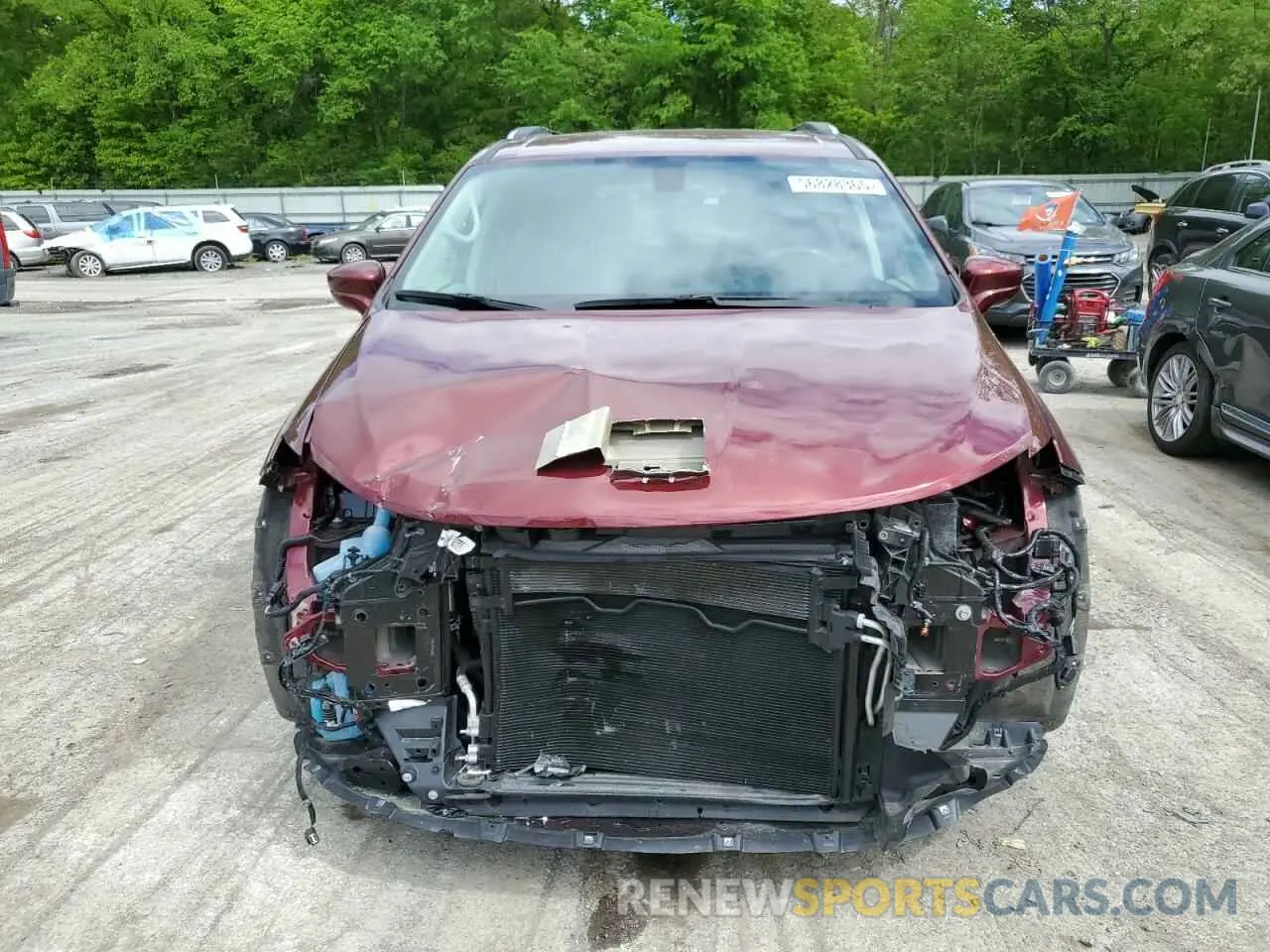 5 Photograph of a damaged car 2C4RC1BGXKR569591 CHRYSLER PACIFICA 2019