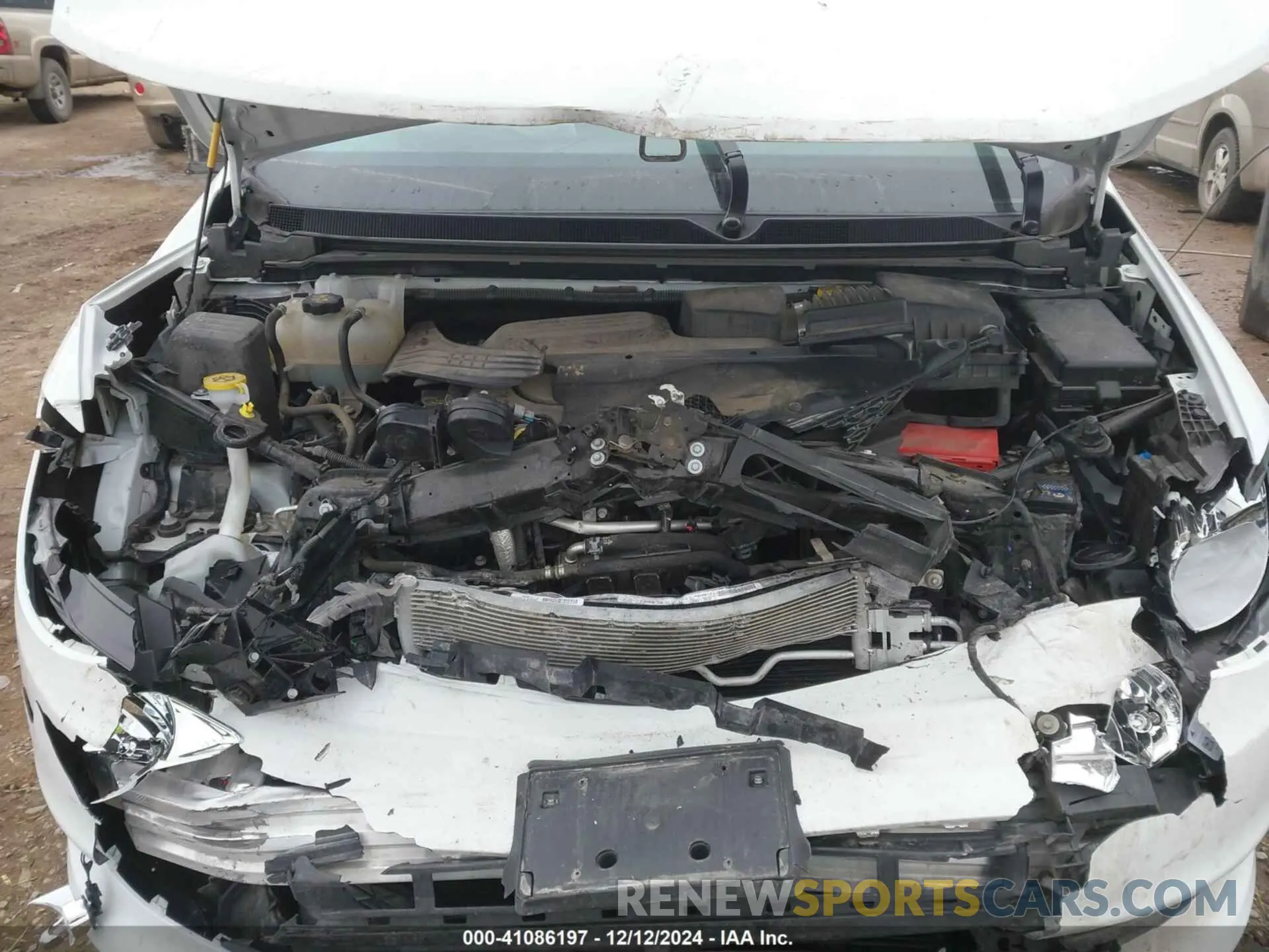 10 Photograph of a damaged car 2C4RC1CG5KR666552 CHRYSLER PACIFICA 2019