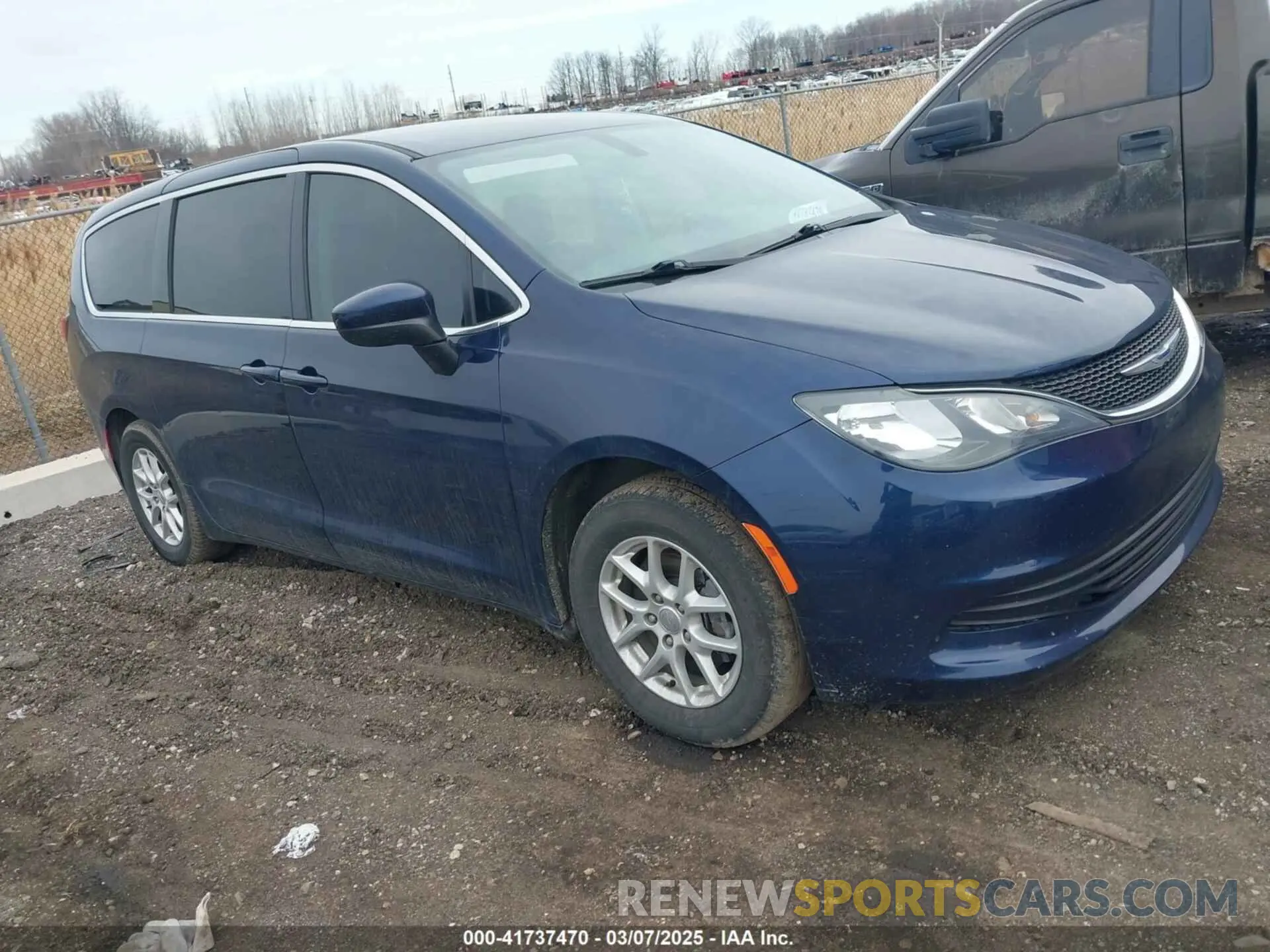 1 Photograph of a damaged car 2C4RC1CG7KR698323 CHRYSLER PACIFICA 2019