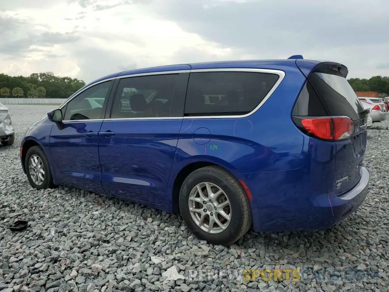 2 Photograph of a damaged car 2C4RC1CG8KR698542 CHRYSLER PACIFICA 2019