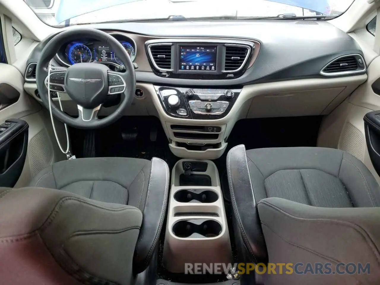 8 Photograph of a damaged car 2C4RC1CG8KR698542 CHRYSLER PACIFICA 2019