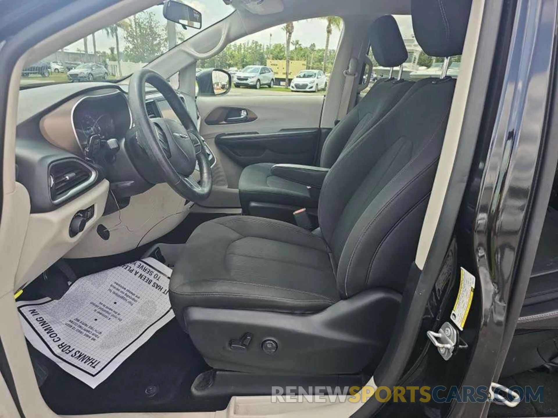 23 Photograph of a damaged car 2C4RC1DG6KR561193 CHRYSLER PACIFICA 2019